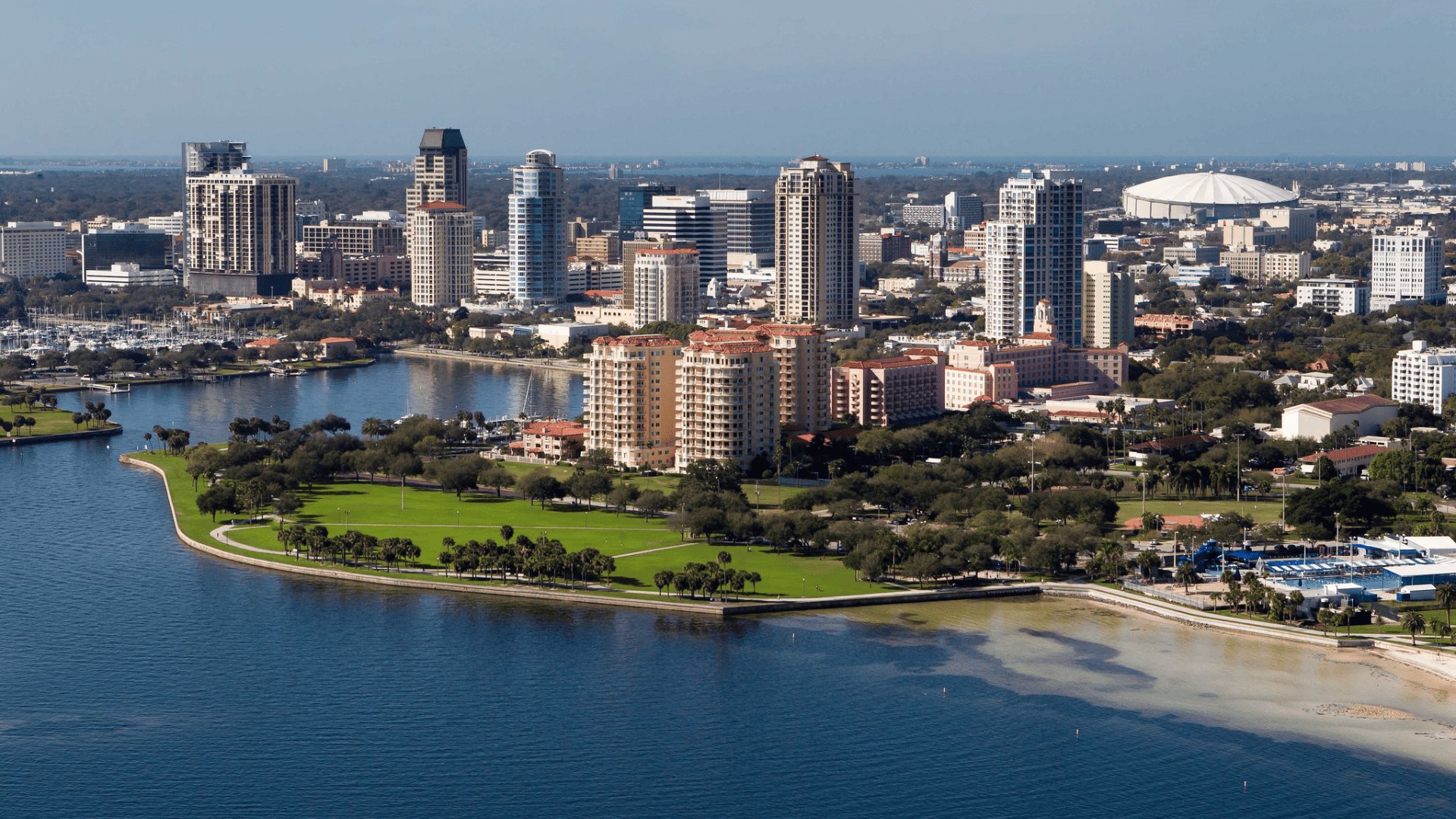 Commercial roofing work in St Petersburg