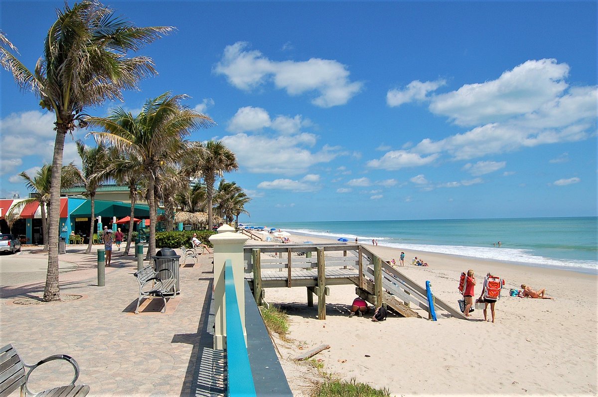 Commercial Roofing Contractors Beach Drive, FL | Local Roofers, FL Commercial Roofing